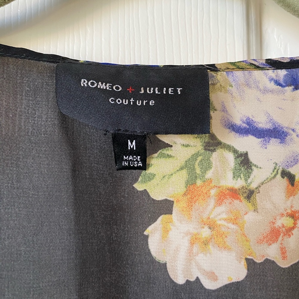 3/$15 ROMEO + JULIET Couture kimono size M - Picture 4 of 6